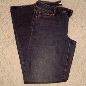 Women’s boot-cut jeans